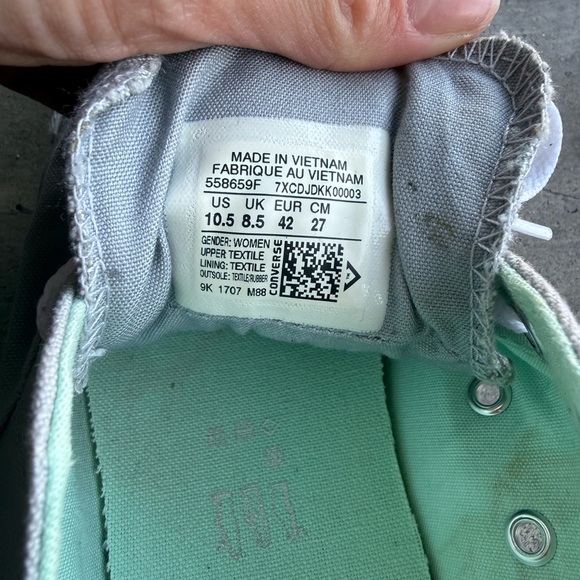 Converse Women’s Grey Size 10.5 - Picture 6 of 6